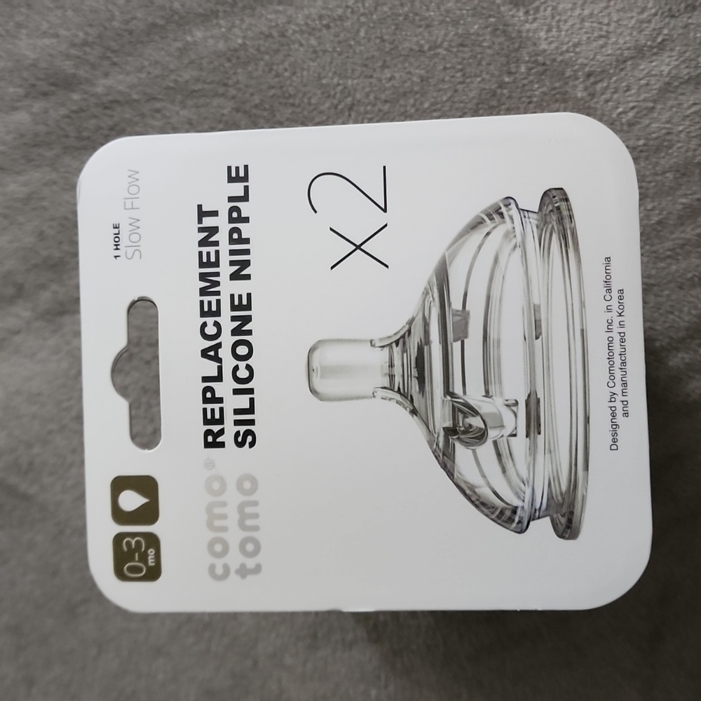 NWT Comotomo slow flow silicone nipples